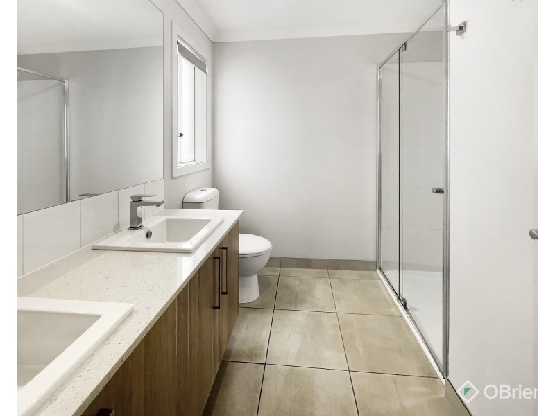 11 Newton Avenue, Warragul VIC 3820