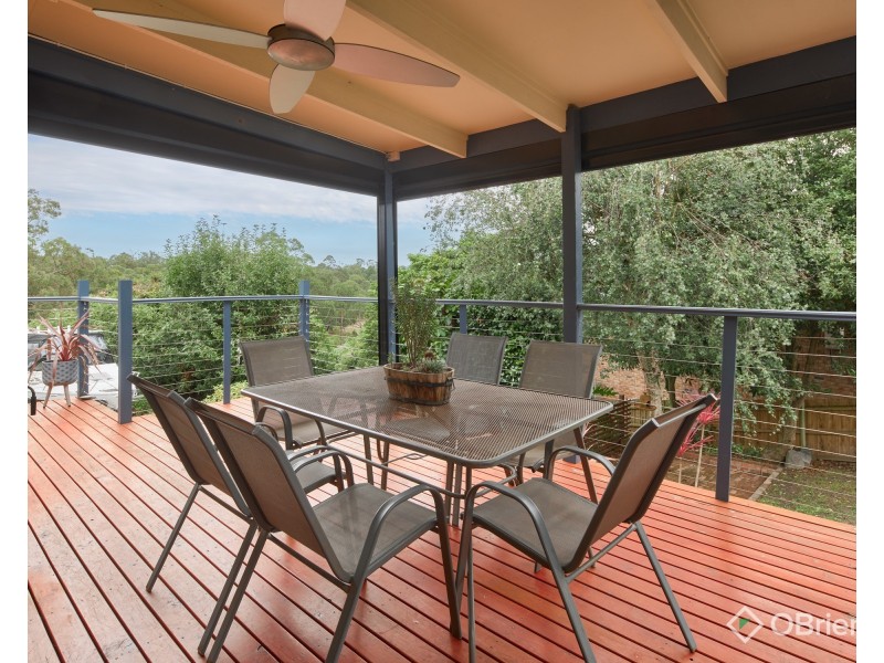 35 Smallburn Avenue, Newborough VIC 3825