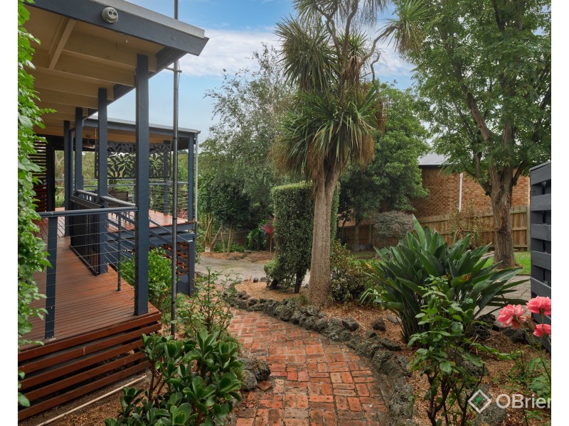 35 Smallburn Avenue, Newborough VIC 3825