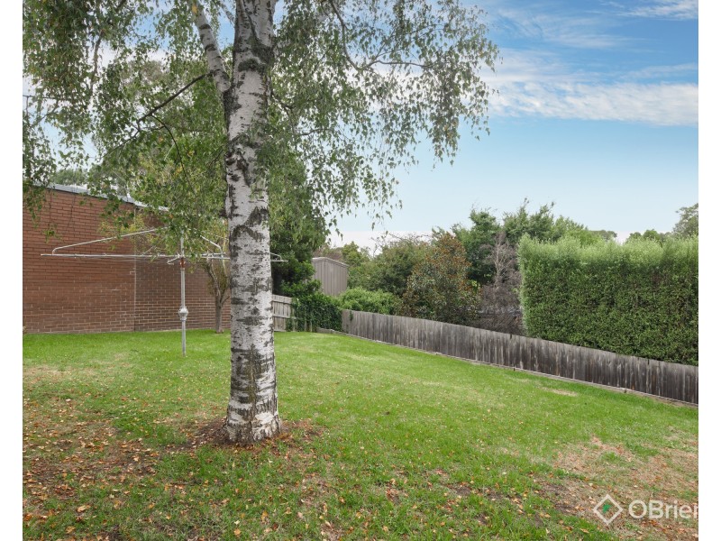 35 Smallburn Avenue, Newborough VIC 3825