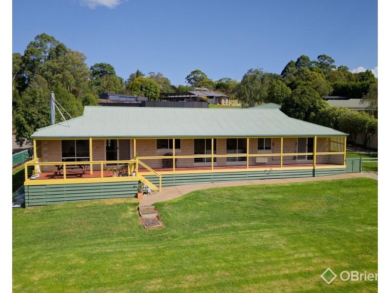 2/4 Larkones Court, Warragul VIC 3820