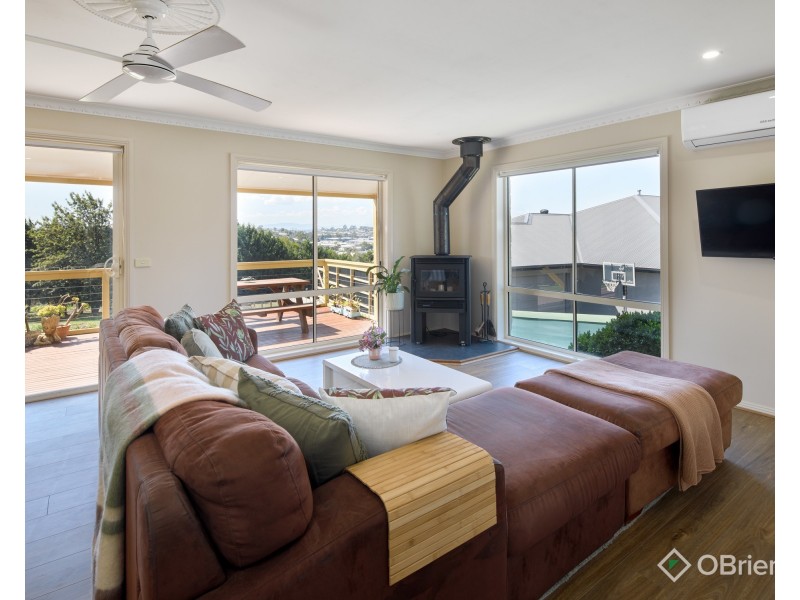 2/4 Larkones Court, Warragul VIC 3820