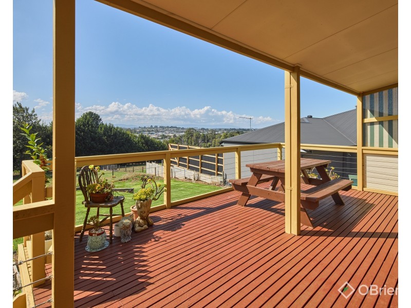 2/4 Larkones Court, Warragul VIC 3820