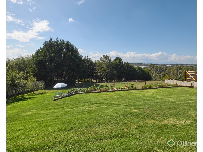 2/4 Larkones Court, Warragul VIC 3820