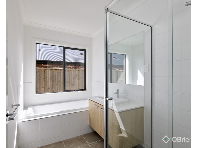 43 Kurrajong Road, Warragul VIC 3820