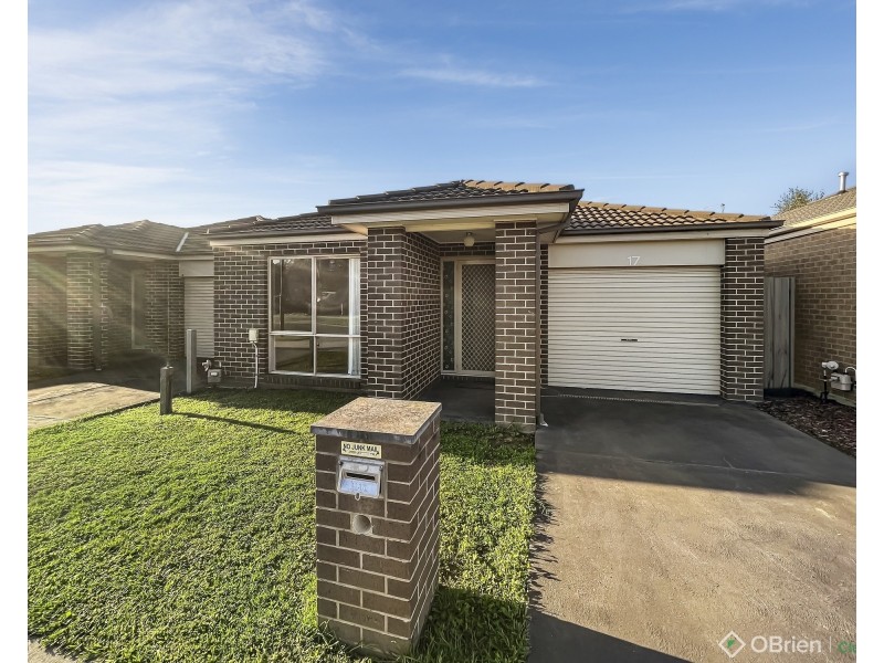 17 Shakespeare Court, Drouin VIC 3818