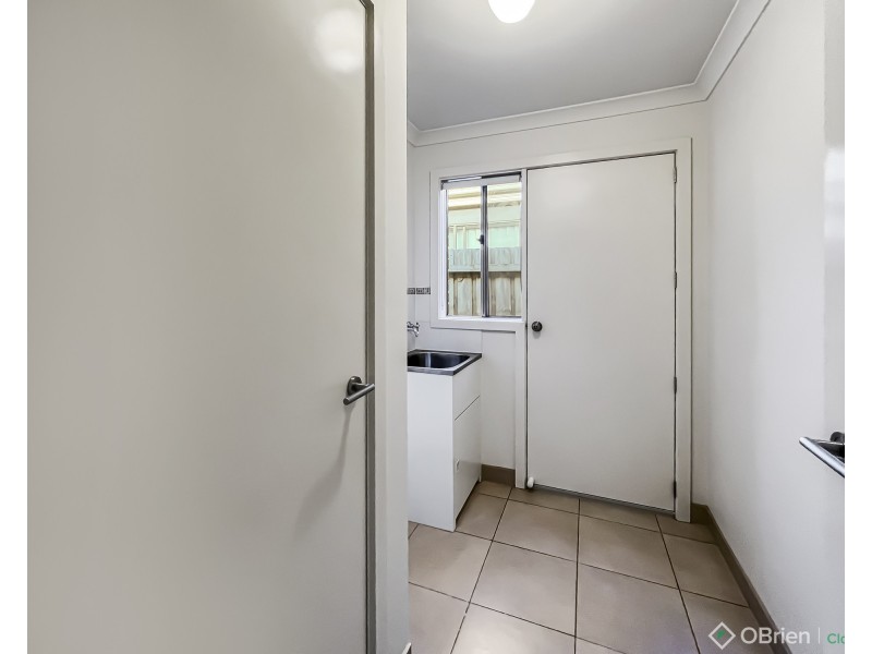 17 Shakespeare Court, Drouin VIC 3818