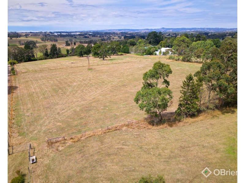 496 Main South Road, Drouin South VIC 3818