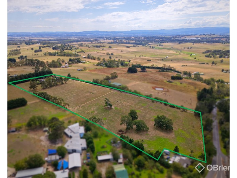496 Main South Road, Drouin South VIC 3818