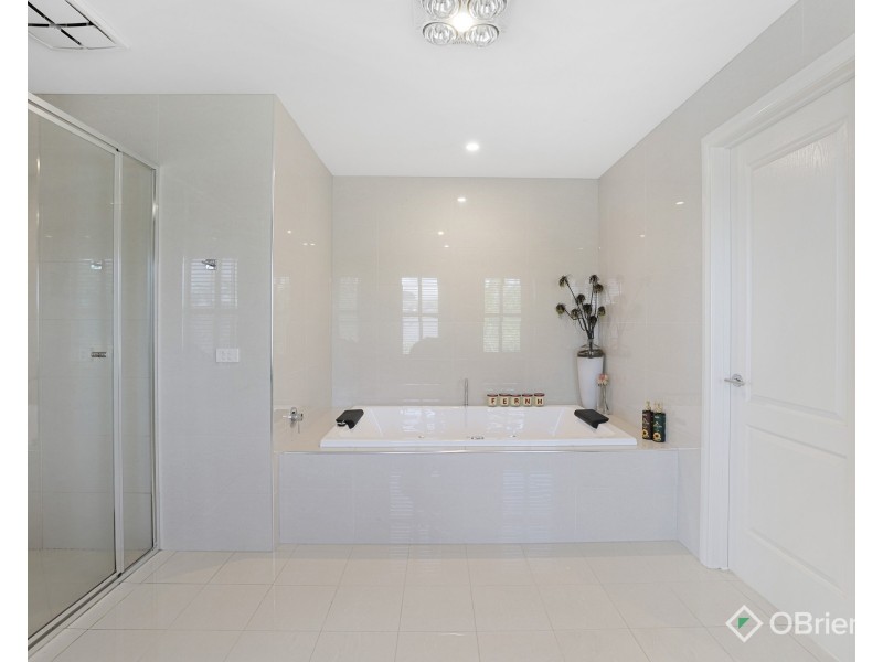 19 Sandstock Drive, Warragul VIC 3820