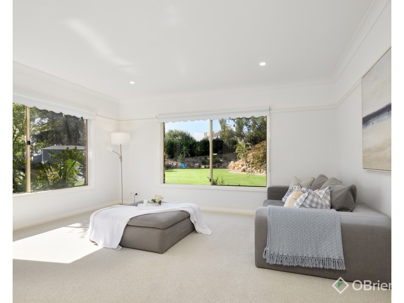 16 Patison Court, Drouin VIC 3818