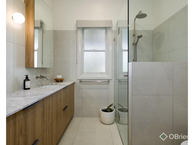 17 Hallyburton Grove, Warragul VIC 3820