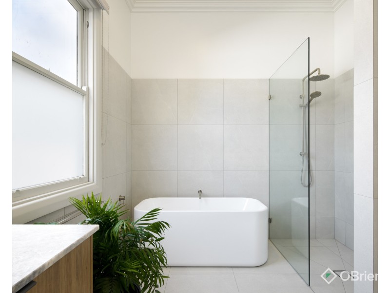 17 Hallyburton Grove, Warragul VIC 3820