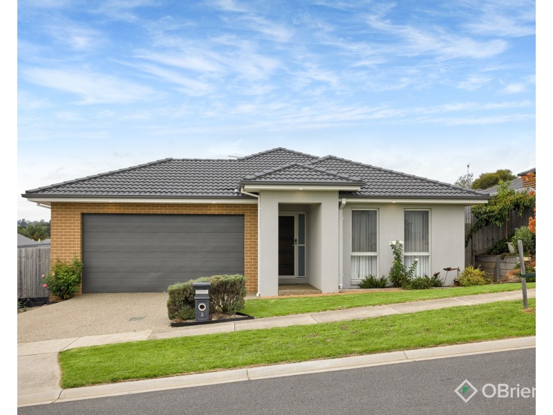 3 Wakeful Crescent, Drouin VIC 3818