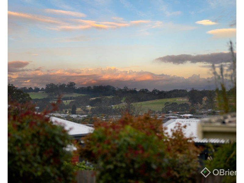 2 Toorongo Street, Drouin VIC 3818