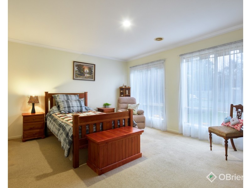 2 Toorongo Street, Drouin VIC 3818