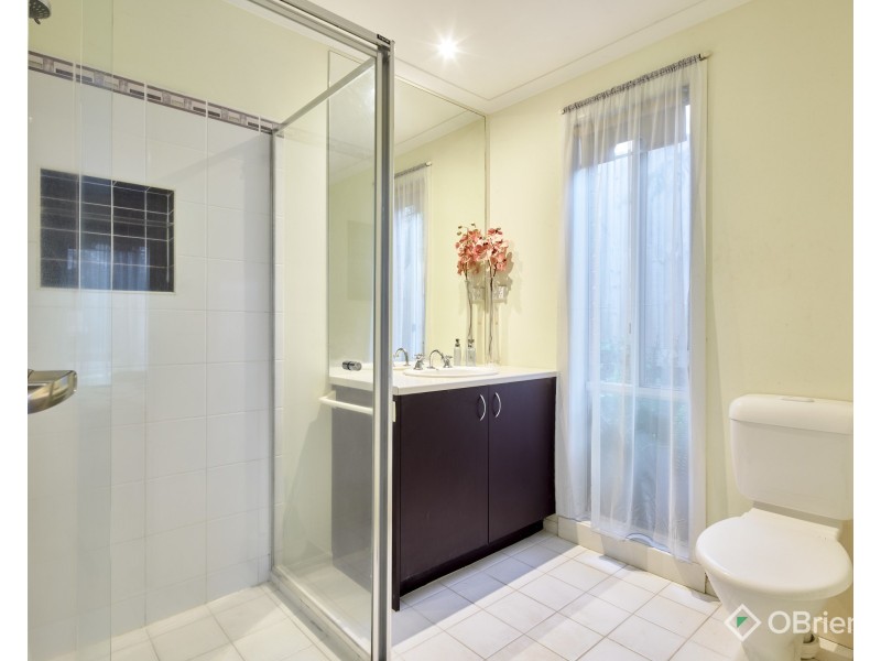 2 Toorongo Street, Drouin VIC 3818