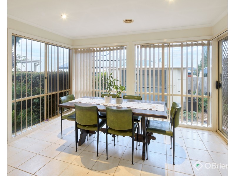 2 Toorongo Street, Drouin VIC 3818