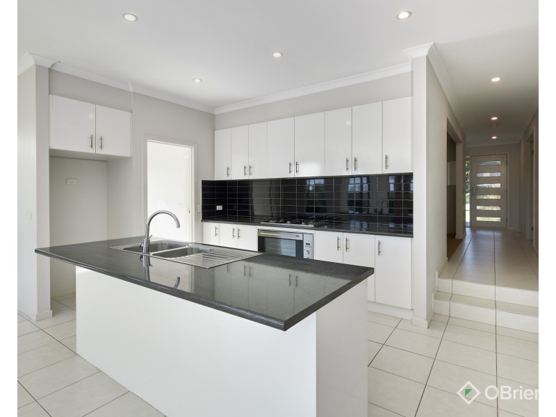 12 Paulan Court, Warragul VIC 3820