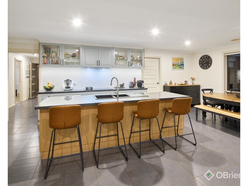 34 Kensington Square, Drouin VIC 3818