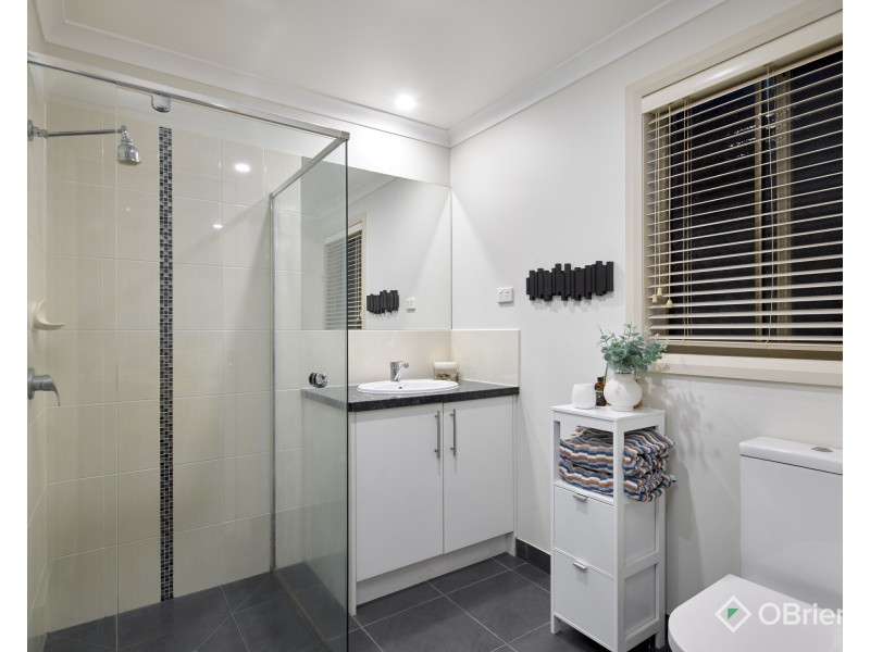 34 Kensington Square, Drouin VIC 3818