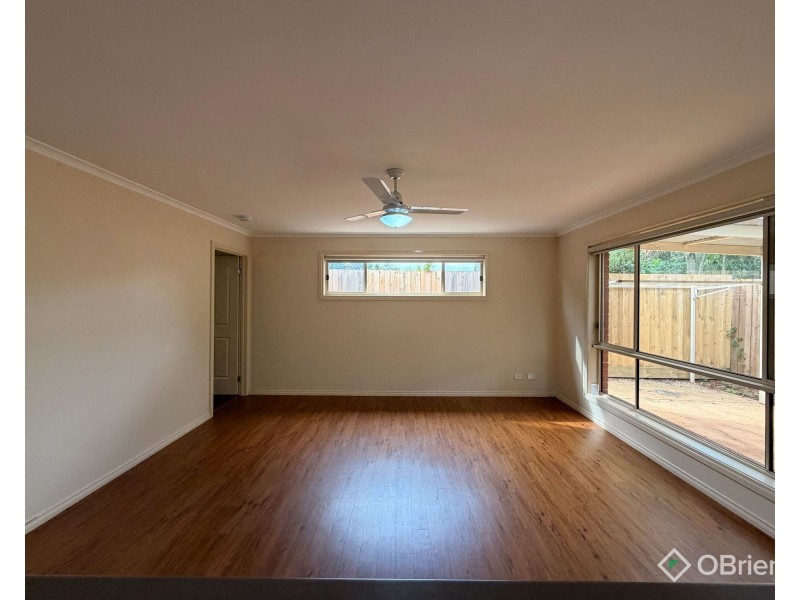 2/19 Kraft Crescent, Drouin VIC 3818