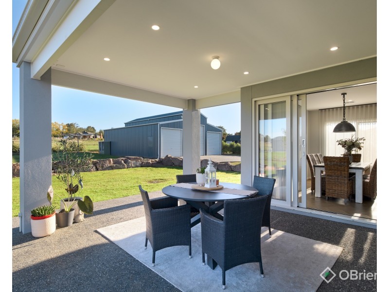 30 Kingston Heath Drive, Drouin VIC 3818