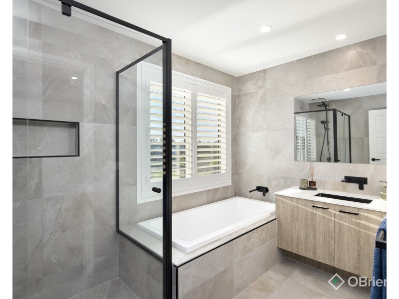 30 Kingston Heath Drive, Drouin VIC 3818