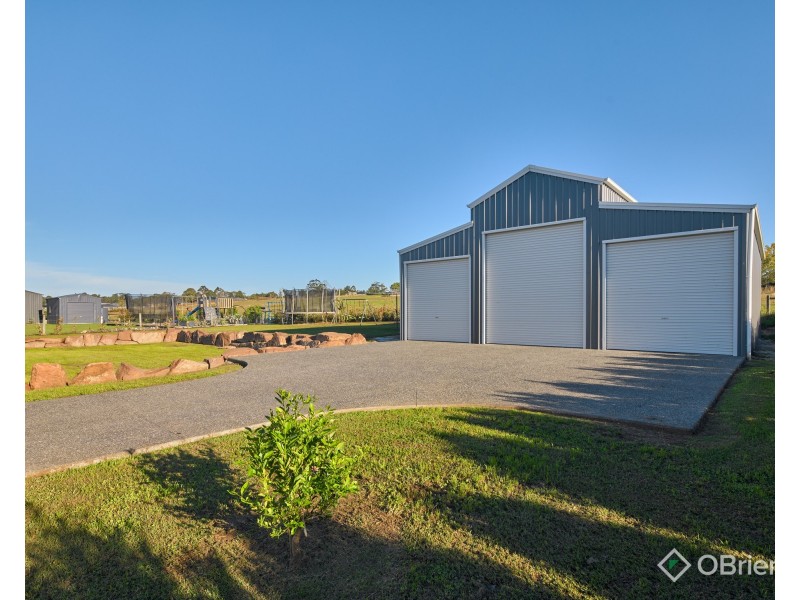 30 Kingston Heath Drive, Drouin VIC 3818