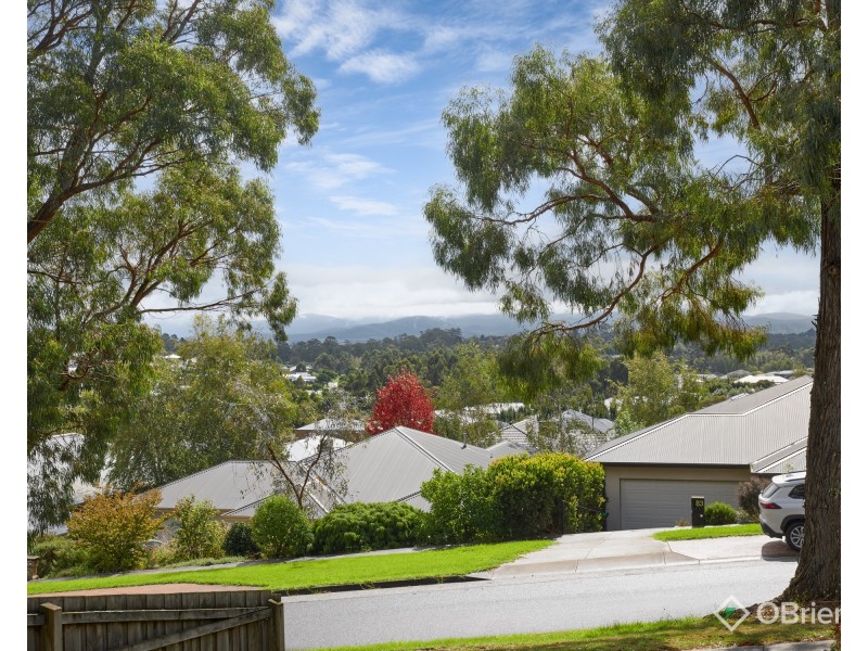 72 McNeilly Road, Drouin VIC 3818