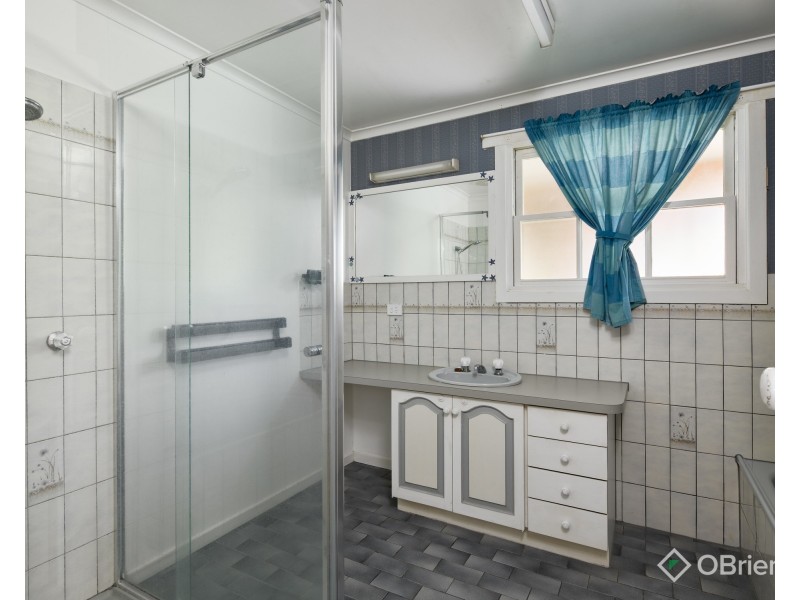 72 McNeilly Road, Drouin VIC 3818