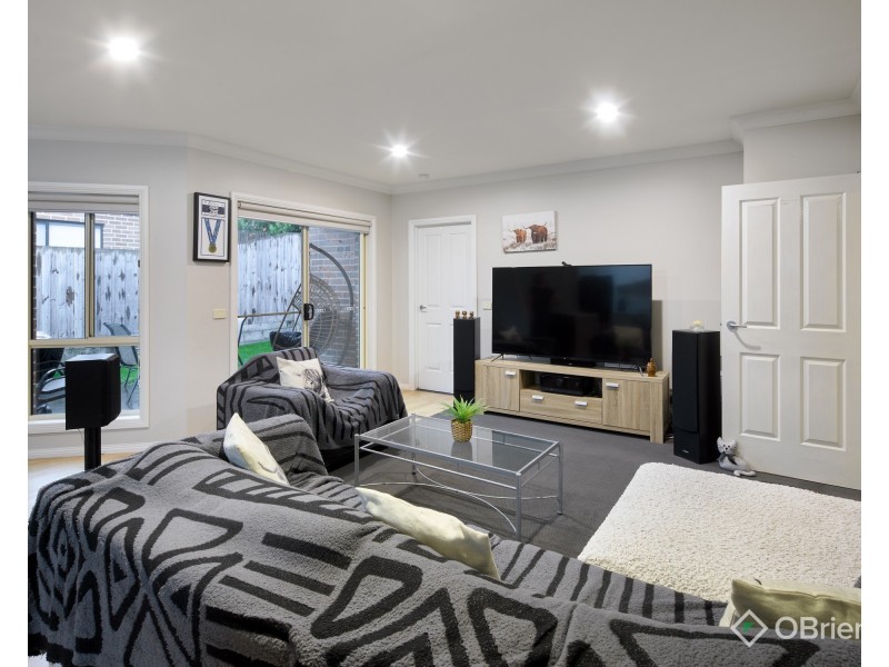 2/8 Stoll Street, Warragul VIC 3820