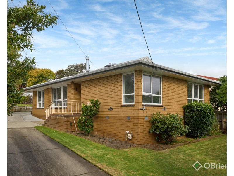 6 Russell Street, Drouin VIC 3818