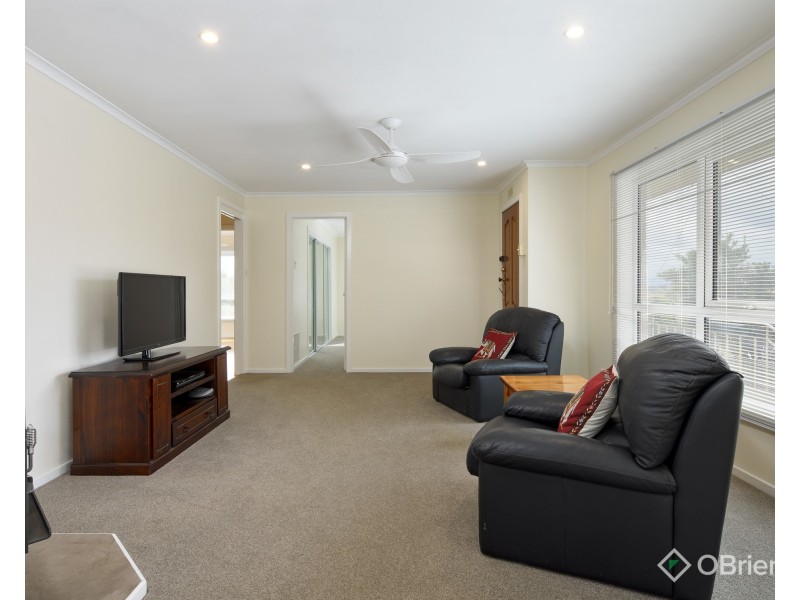 6 Russell Street, Drouin VIC 3818