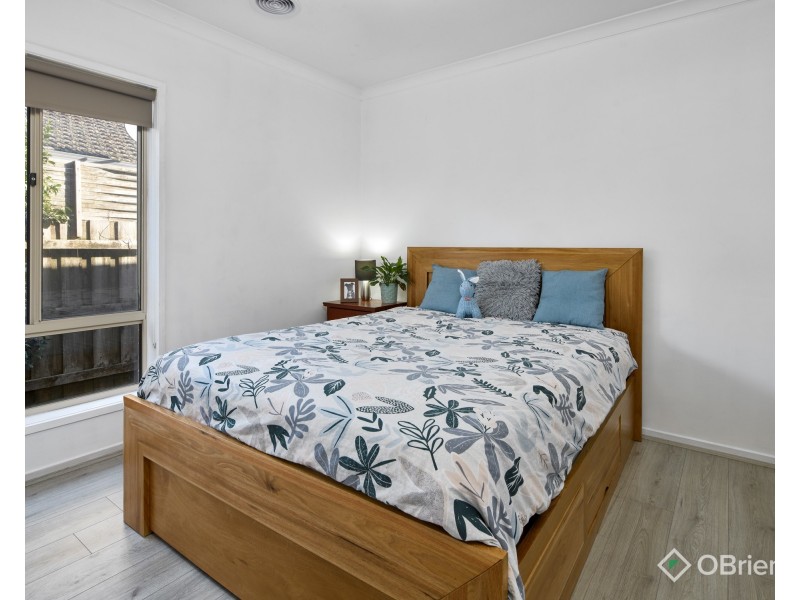 4 Rivendale Crescent, Drouin VIC 3818