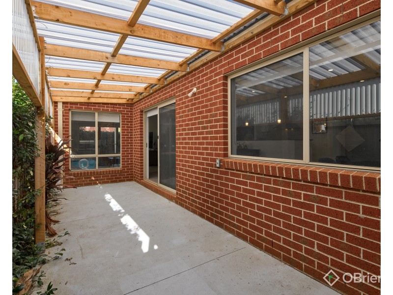 4 Rivendale Crescent, Drouin VIC 3818