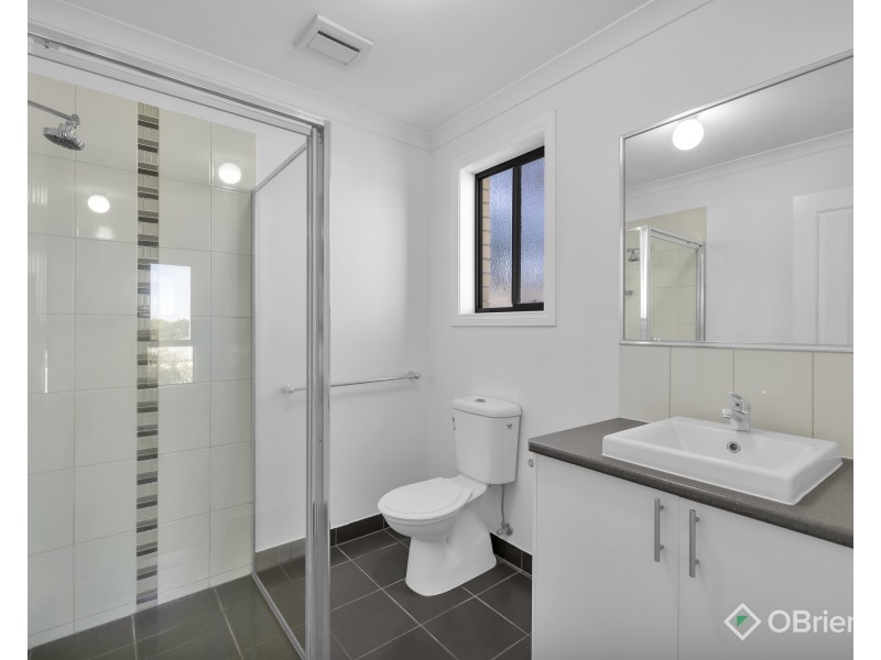 20 Sutherland Way, Drouin VIC 3818