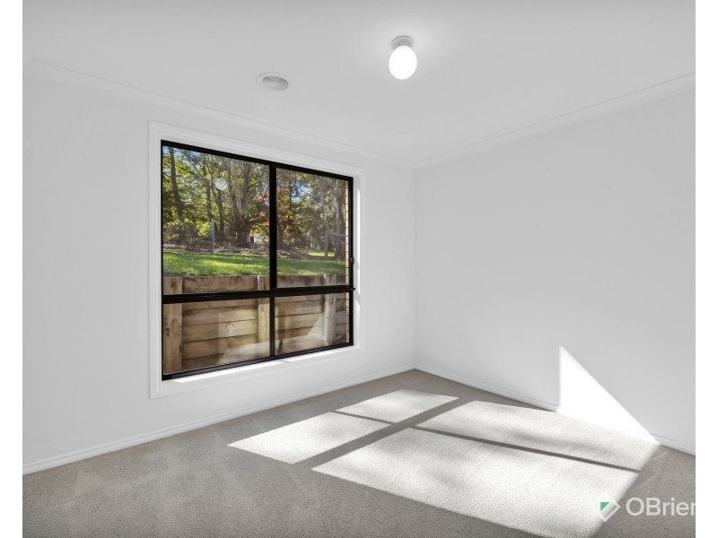 20 Sutherland Way, Drouin VIC 3818