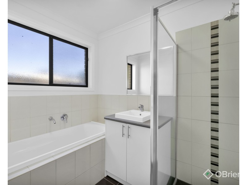 20 Sutherland Way, Drouin VIC 3818