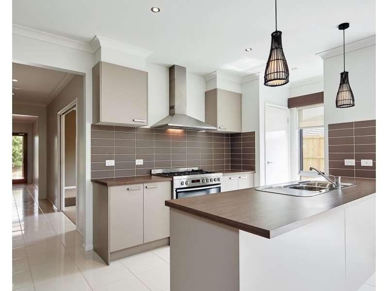 13 Silkwood Drive, Warragul VIC 3820