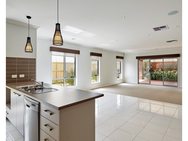 13 Silkwood Drive, Warragul VIC 3820