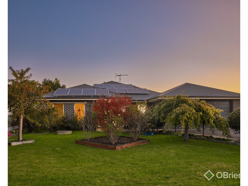 8 Church Street, Longwarry VIC 3816
