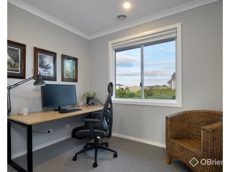 26 Kingston Heath Drive, Drouin VIC 3818
