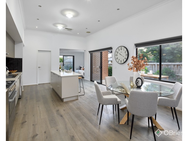 21 Streeton Drive, Warragul VIC 3820