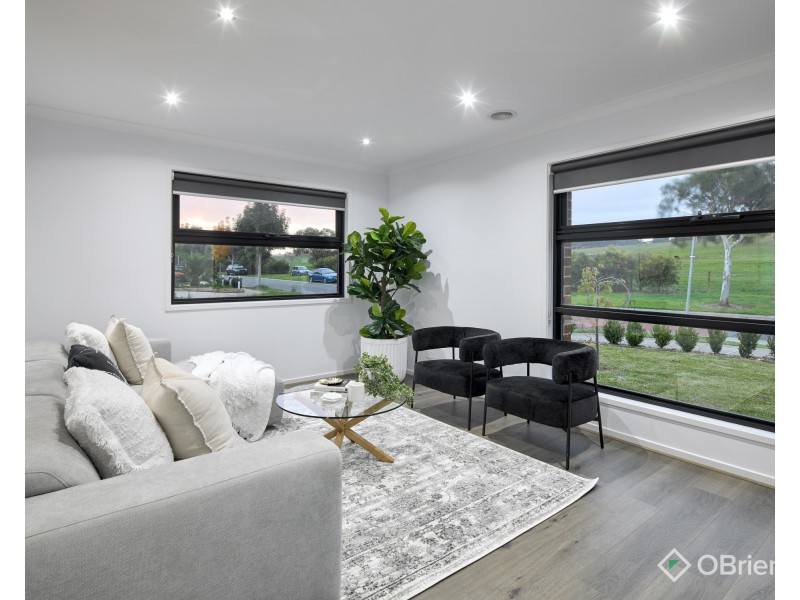 21 Streeton Drive, Warragul VIC 3820