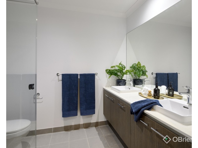 21 Streeton Drive, Warragul VIC 3820