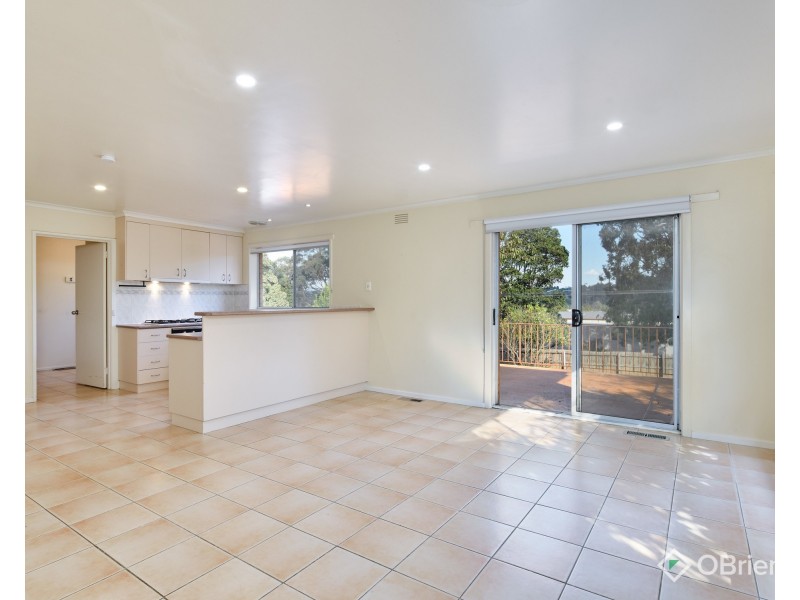 18 Rangeview Street, Warragul VIC 3820