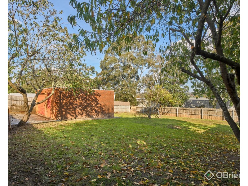 18 Rangeview Street, Warragul VIC 3820
