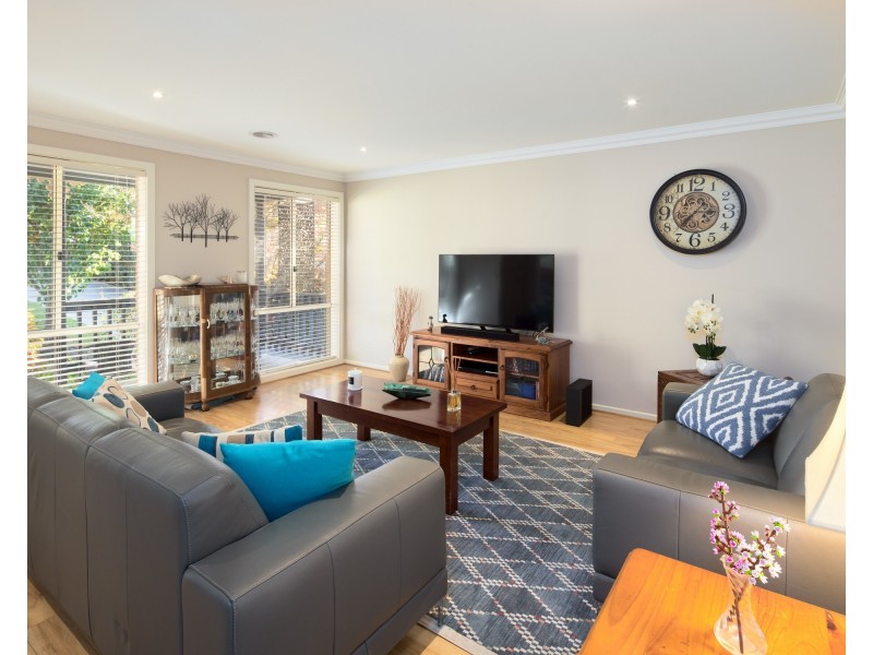 7 Aaron Court, Drouin VIC 3818