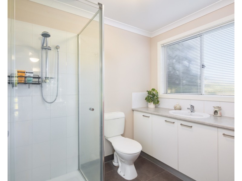 7 Aaron Court, Drouin VIC 3818